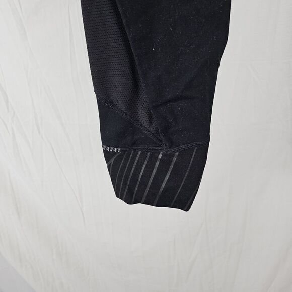 Athleta Shimmer Stripe Relay 2.0 Tights Black Pockets 870931 Womens Size Medium - Picture 4 of 9